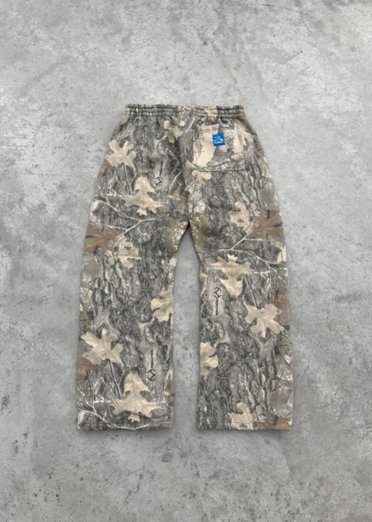 Retro camo zip hoodie worn open, layering look KLOSET