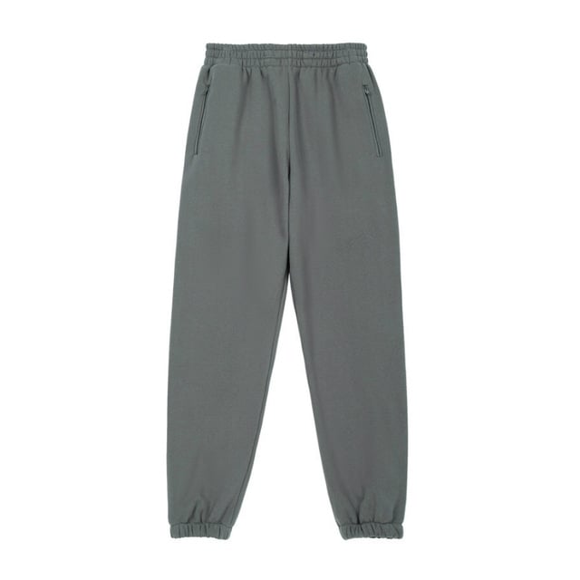 Hip-hop hoodie worn with cargo pants, KLOSET outfit look