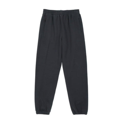 Oversized hip-hop pullover neck and collar close-up, KLOSET