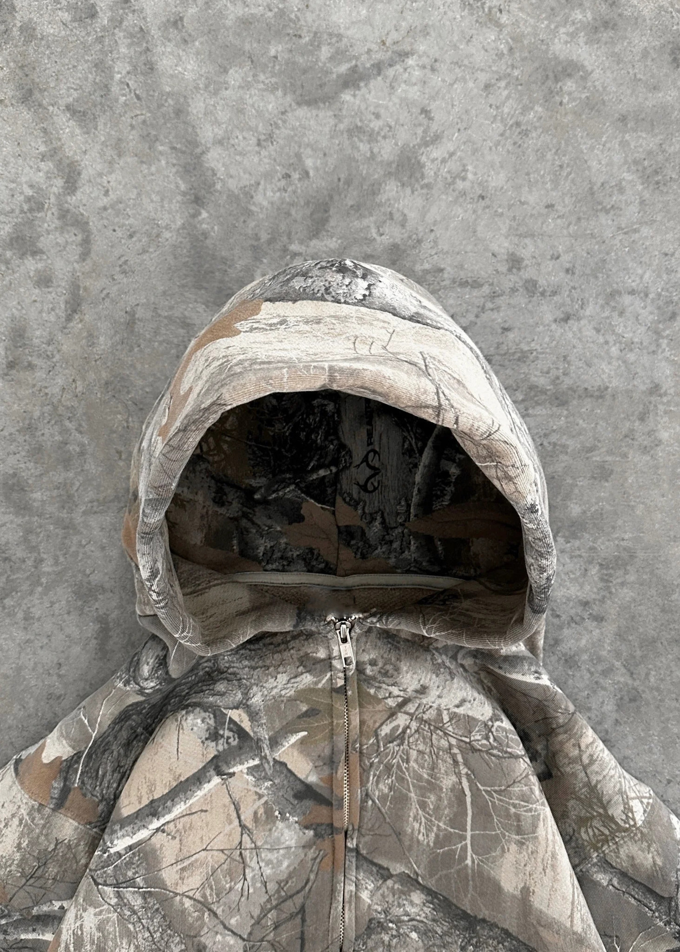Oversized camouflage hoodie back view, KLOSET hip-hop style