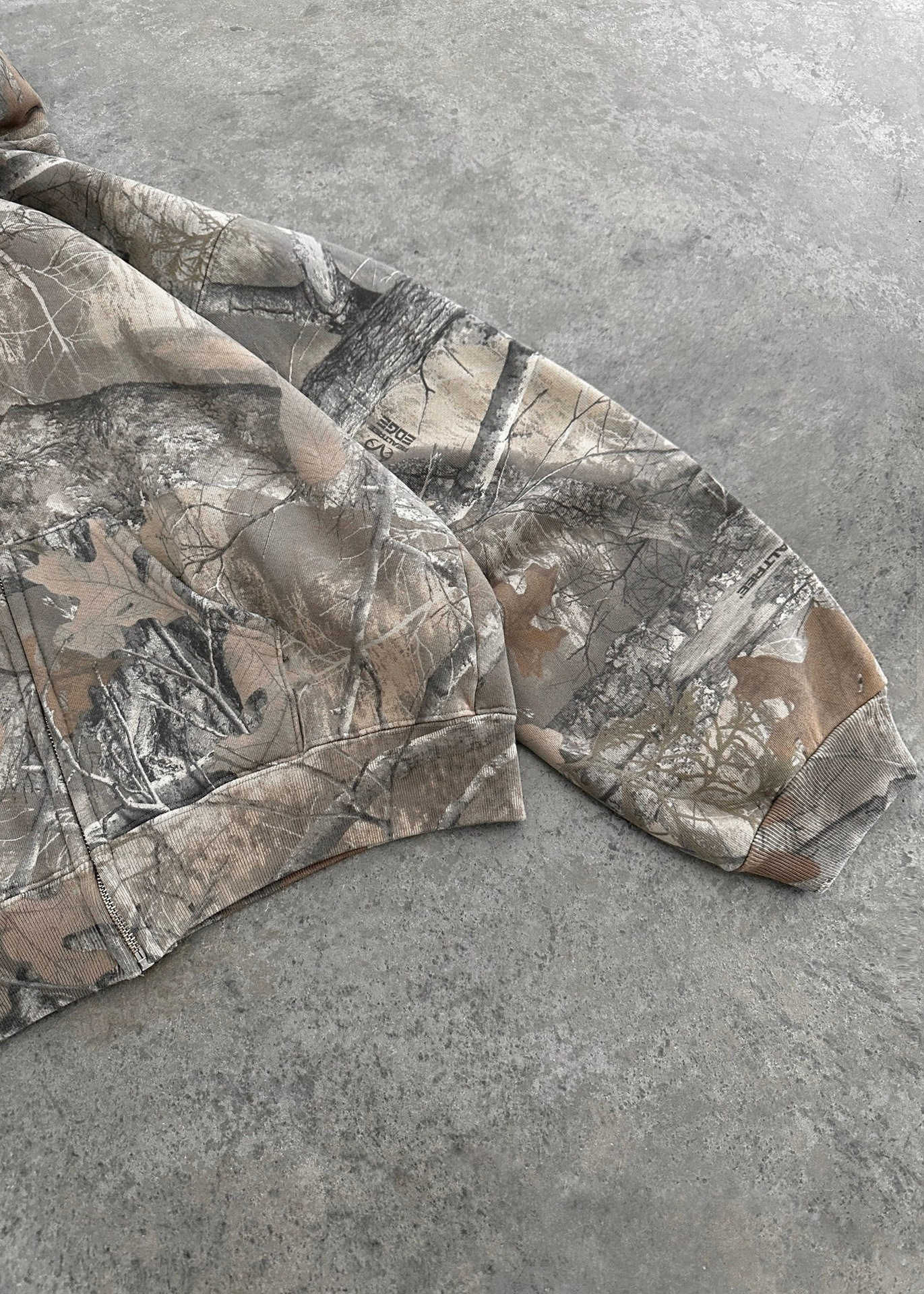 Retro Camo Hip-Hop Hoodie — Oversized Unisex Streetwear